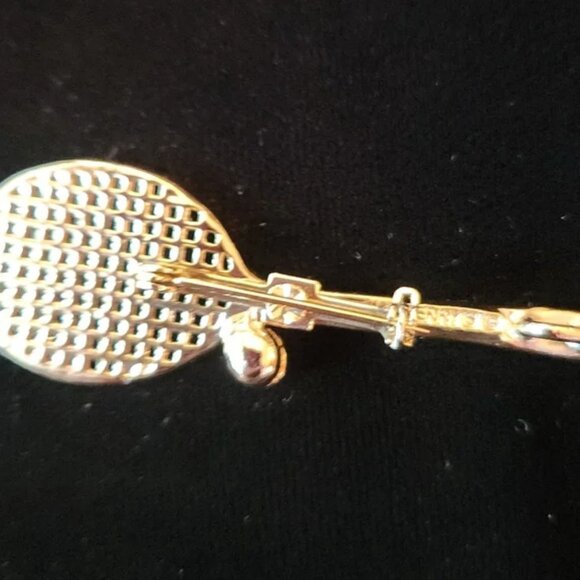 Vintage Gerry's enameled tennis racket brooch/charm - Picture 2 of 2